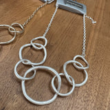 Eliza Gracious - Short Circle Links Necklace on chain | 2 colours