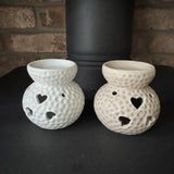 Ceramic Wax/Oil Burner H9cm with open heart pattern and bulbous round shape
Available in 2 colours - Mocha or White