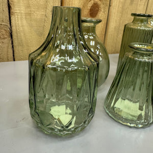 New to the collection; Vintage light Green Small Glass Bottle Vases
Various styles
Wide ribbed/diamond shape &amp; narrow top H13.8cm&nbsp;
Ribbed wide base &amp; narrow top W7.4 x H9.9cm
Bud Vase H12cm
Tall Slim Ribbed&nbsp; H13.2cm&nbsp;