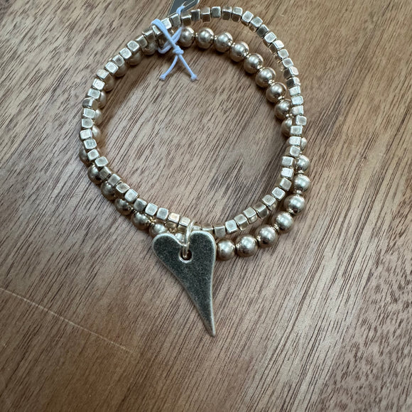 Eliza Gracious - Twin Stretch bracelet with heart charm | Pale Gold