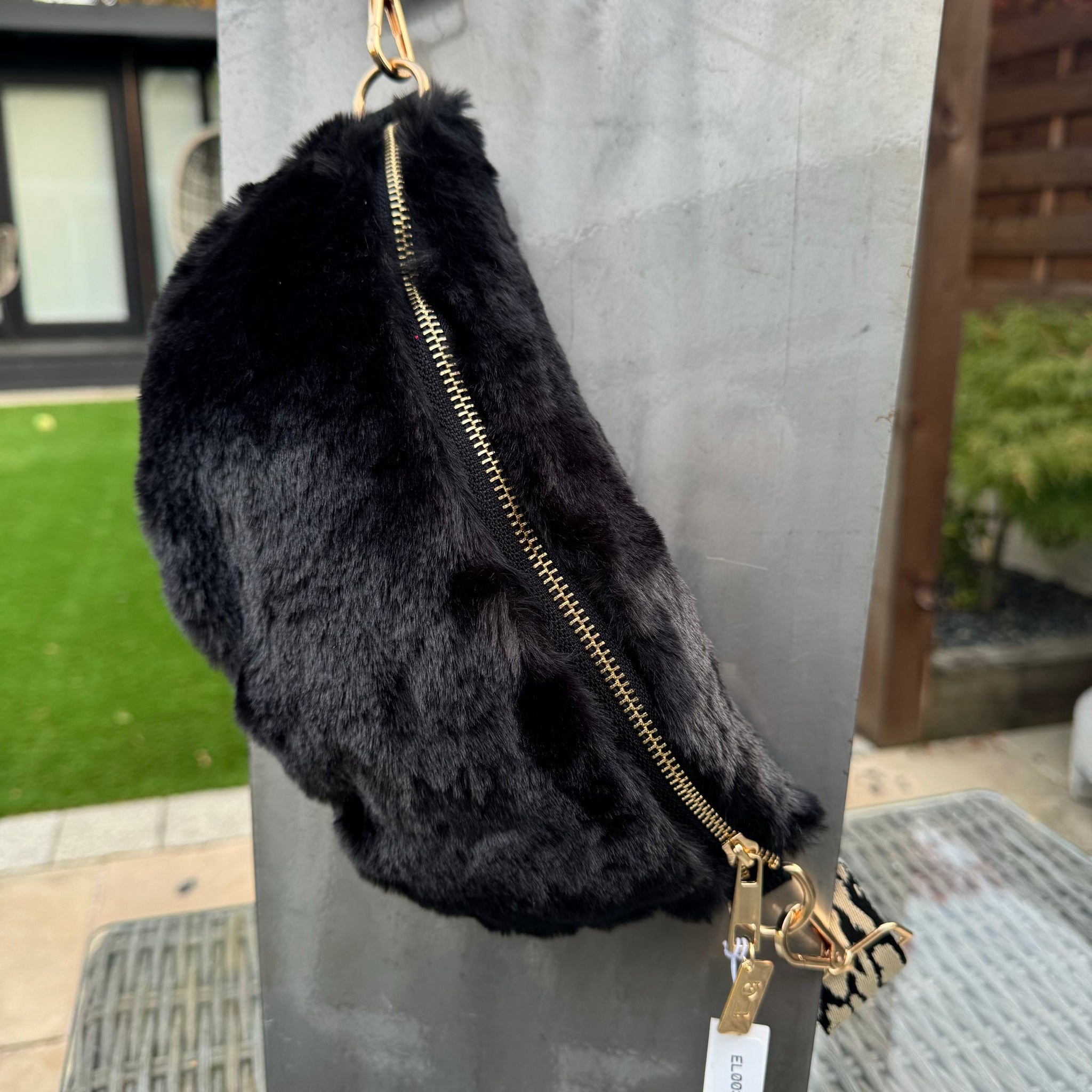 Eliza Gracious Faux Fur Crossbody Bag Black The Life Store Brigg