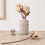 Stunning quality Faux Protea Leaf Stem H71cm - Large head made up of small florets..
Colour - Natural Apricot&nbsp;