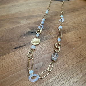 Eliza Gracious quality - affordable design led branded costume jewellery.
Long Necklace with Mixed beaded Necklace&nbsp;
Available in 2 Colours;&nbsp;
Cream with soft pale gold links &amp; with cream &amp; gold beads&nbsp;
Grey with matt silver links &amp; different tones of Grey &amp; silver beads EN0934