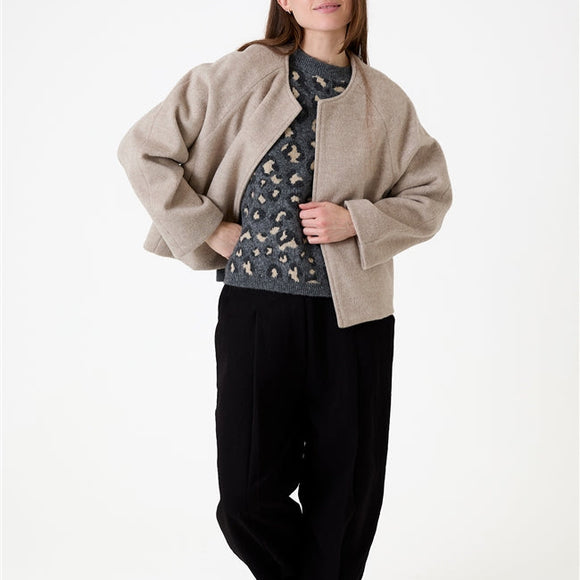 Wool Blend Boxy Round Neck Raglan Jacket
Everyday comfort & easy wearing extra layer 
Available in 2 sizes - Small/Medium & Medium/Large
Colour - Stone 