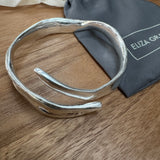 Eliza Gracious - Crossover Bangle | 2 Colours