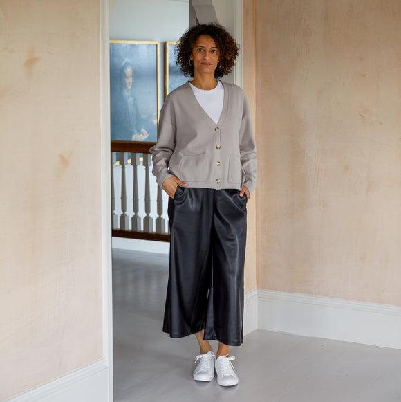 Chalk - Margaret structured Cardigan, high quality thick knit fabric
Colour - Putty