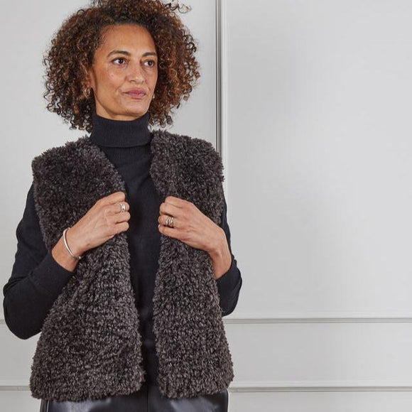 Chalk - Daisy Cocoa Fur Gilet