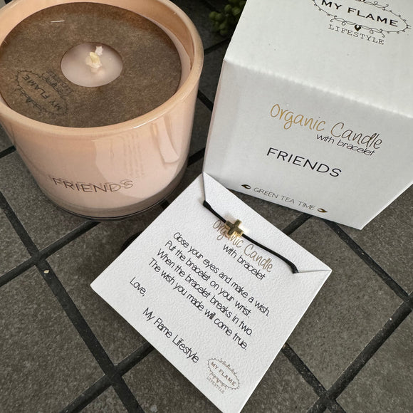 Soy Candle 6.5cm with a Wish-bracelet
Presented in a Dusky Pink Glass Jar with the Fragrance Green Tea Time
Quote on the Candle Jar -  'Friends'