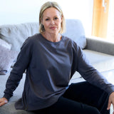Dreams London
Zip detail Plain Sweatshirt&nbsp;
Colour - Slate Grey



Relaxed fit &amp; drop shoulder sweatshirt with functional side zips for detail.