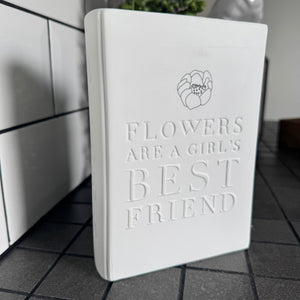 Radar Collection - Every product tells a story


For writers &amp; bookworms, nature lovers and flower fans:
The organic storytelling vases give both bouquets and words the perfect home.
Available in 2 sizes -
Small H13cm 'Reading makes your mind bloom'
Large H19cm 'Flowers are a girl's best friend'