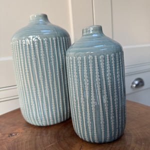 Mid Green/Blue Indented pattern running vertically Ceramic Vases&nbsp;&nbsp;
Available in two sizes; Small H19cm &amp; Large H23.5cm&nbsp;