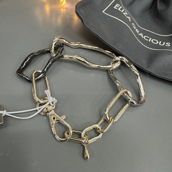 Eliza Gracious quality affordable design led branded costume jewellery

Mis-shaped Chain Link Bracelet with a fastener & extra links for length
Mixed gold mix colour