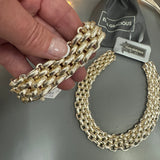 Eliza Gracious quality affordable design led branded costume jewellery

Mesh Chain Link Bracelet with a fastener &amp; extra links for length
Available in Burnished Pale gold&nbsp;