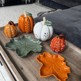 Autumnal coloured ceramic Maple Leaf shaped Trinket Dishes / dipping bowls..
Available in 2 sizes: Orange small 18cm &amp; Sage Green large 21cm&nbsp;