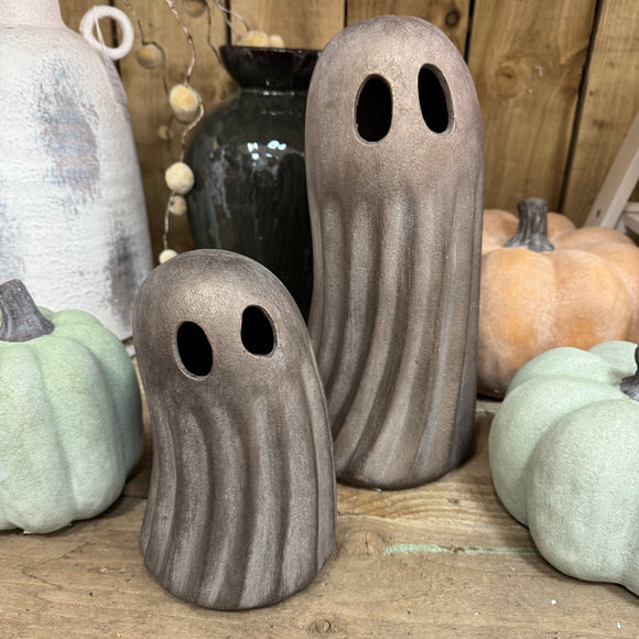 Standing Ceramic Grey Ghost Ornament
Available in 2 sizes; Small 20cm & Large 32.5cm