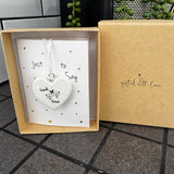 Belly Button Designs - Unique British Brand

Signature Collection - Gifted with love
Mini Porcelain Heart decoration on sentiment card &amp; Gift boxed
Quote - Friends Forever