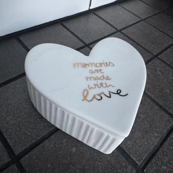 Radar - White Porcelain Heart shaped trinket box
Power of Love with this gift boxed trinket 8x7.5x3cm 
Quote in gold text - Memories are made with love