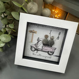 Pebble Art by La De Da Living&nbsp;

Award winning keepsake gifts - Handmade in the Cotswolds&nbsp;
Mini Framed Pebble Art - White block square frame 12.5cm
'We'll be friends til we're old and senile... Then we'll be new friends!'