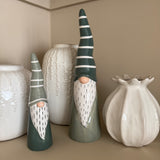 Christmas Ceramic Mid/Dark Green Glazed Santa ornaments
Available in 2 sizes - Small H19.9cm &amp; Large H29.5cm&nbsp;