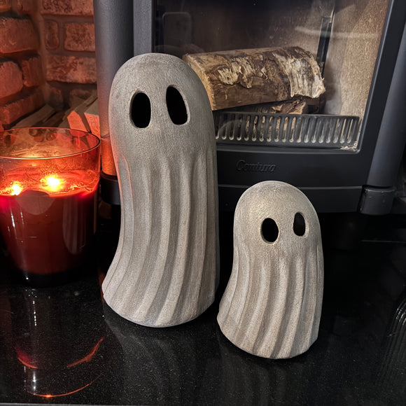 Standing Ceramic Grey Ghost Ornament - Show stoppers!
Available in 2 sizes; Small 20cm & Large 32.5cm