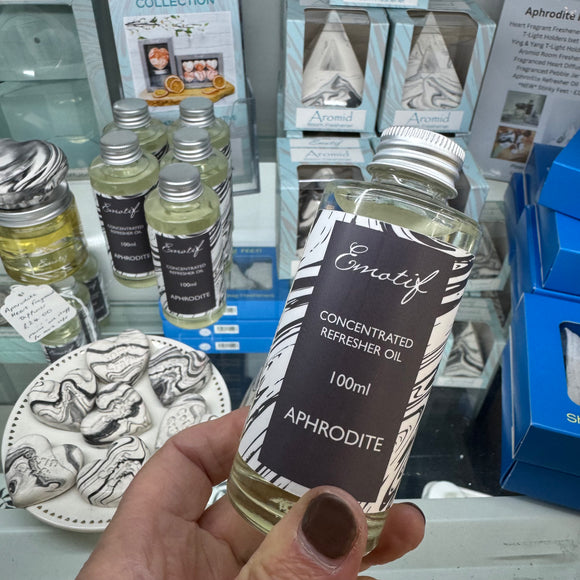 CorinCraft - fine fragrance for you, and your home - handmade in Sussex

Concentrated Refresher Oil 100ml
Fragrance - Aphrodite masculine aroma