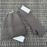Accessories by Park Lane
Quality ribbed knit beanie hat &amp; matching long fingerless gloves&nbsp;
Colour - Olive