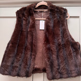 Accessories by Park Lane
High quality plush textured deep pile Faux Fur Gilet with two side pockets&nbsp;&nbsp;
Colour - Rich Chocolate brown
SC2111