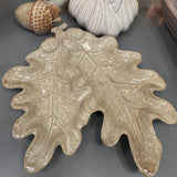 Cream oak leaf-shaped trinket dish 23cm with intricate detail with acorns &amp; veins