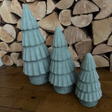 Rough Ceramic Tiered Tree with a little sparkle&nbsp;
Colour - Mint Green&nbsp;
Available in 3 sizes; Small 20cm, Medium 28cm &amp; Large 37.5cm&nbsp;