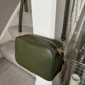 Faux Leather Cross Body Bag with Tassel L21cm

Colour - Olive