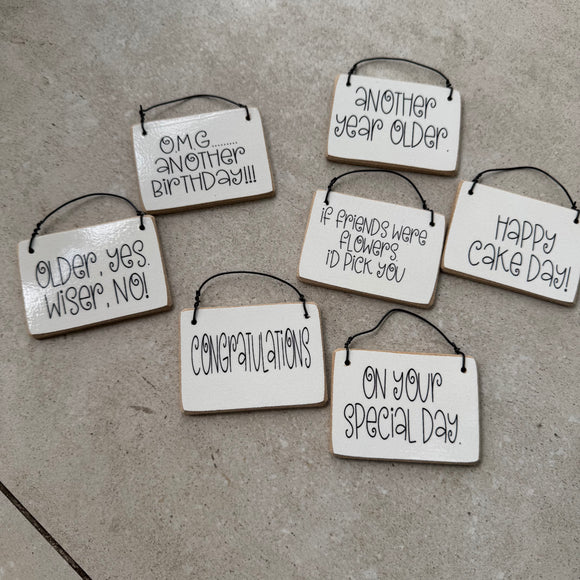 Small Wooden Gift tag / Signs