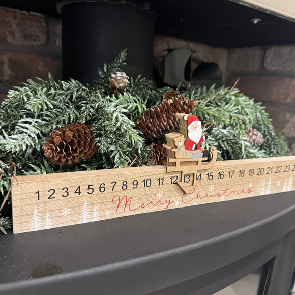 Long Wooden L39.5cm Advent Calendar Counter with Santa on a sleigh Marker to count the days down