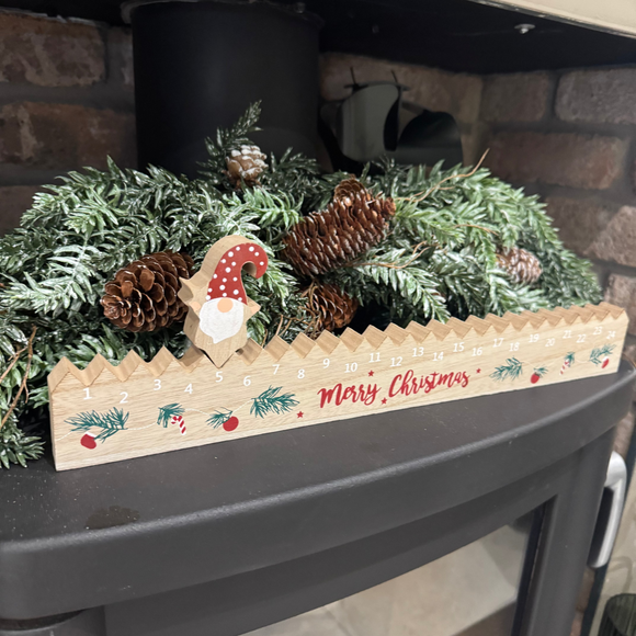 Long Wooden L39.5cm Advent Calendar Counter with Santa/Gonk Marker to count the days down