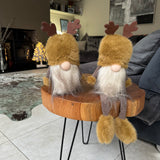 Woodland Sitting Gonk with rich brown body, ochre hue coloured fur hat with Antlers, fluffy beard &amp; button nose.&nbsp;
Available in 2 styles: Sitting &amp; With dangly Legs
