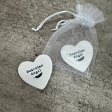 Small gifts with a meaningful quote for someone special
Small White porcelain heart 3cm
Black text Quote - 'Guardian Angel' with a feather&nbsp;
