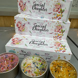 Just Because 3 Lites Collection - 3 fragrances with sprinkles of glitter &amp; tiny gems for that pretty finishing touch..&nbsp;
Quotes on the colourful gift box with image of keys read;
Just for a Special Daughter you are loved so much!
You are everything and everything is you!&nbsp;