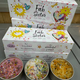 Just Because 3 Lites Collection - 3 fragrances with sprinkles of glitter &amp; tiny gems for that pretty finishing touch..&nbsp;
Quotes on the colourful gift box with image of keys read;
For a Fab Sister just like you
My sister, my friend, my wonderful you!&nbsp;
