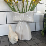 Neutral Ceramic Bow Shaped Vase H20cm