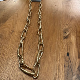 Eliza Gracious - Elongated Oval Chain Link Long Necklace | 2 colours