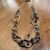 Eliza Gracious - Resin & Metal link long Necklace