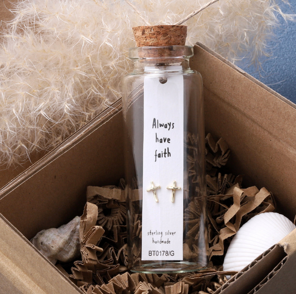 Message in a Bottle Sterling Silver Stud Earrings handmade in Devon
Style - Beautiful sterling silver gold plated Cross ear studs
Quote on the card - 'Always have faith' BT178