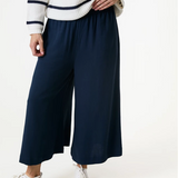 Dreams London
Linen Viscose Elastic Waist Culottes&nbsp;&nbsp;
Colour - Navy
Available in M/L - UK Size 14-16