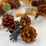 Autumnal colourful Garland 120cm which includes pinecones, pumpkins, orange &amp; green foliage leaves...&nbsp;