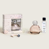 Maison Berger - Ophelia Lamp Collection
Nude Lampe Berger Gift Pack with 250ml Light Floral Fragrance

New SS26



Immerse yourself in the elegance of the Nude Ophelia Lamp Berger Gift Pack, enhanced by the Light Floral fragrance and its harmonious curves, for a soothing and delicate atmosphere.