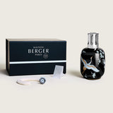 Maison Berger - Lamp Collection
Black Sakura glazed Porcelain Lamp - adorned with white and gold detailing, where glossy porcelain brings out bold floral motifs with assured style, evoking Japanese-inspired artistry

New AW26&nbsp;