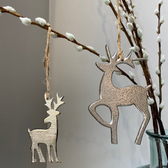 Silver Metal Hanging Reindeers - Large