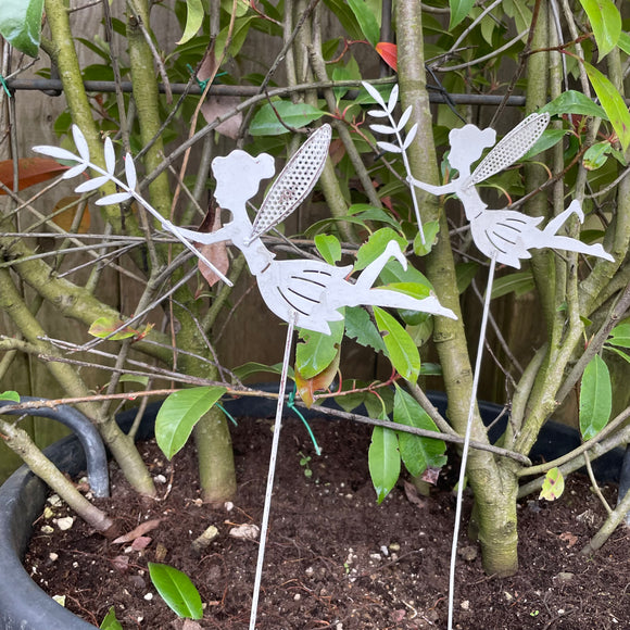 Garden / Planter decoration - Off White Metal Fairy Plant Stick 47cm in total length